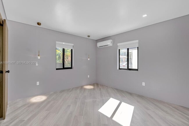 Building Photo - 8931 NE 2nd Ave