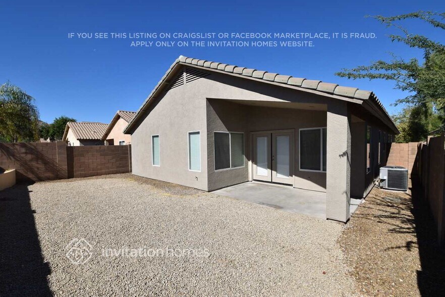 Building Photo - 3271 W Five Mile Peak Dr