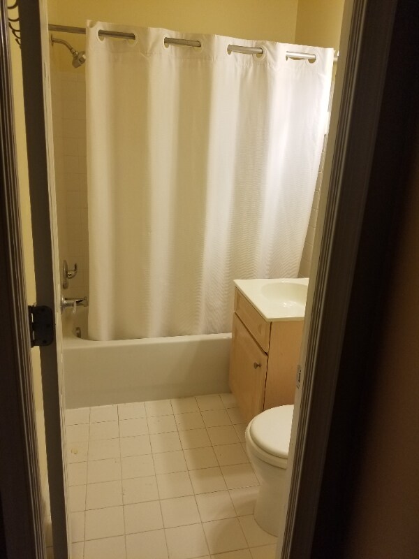 Building Photo - 1001 Chillum Rd