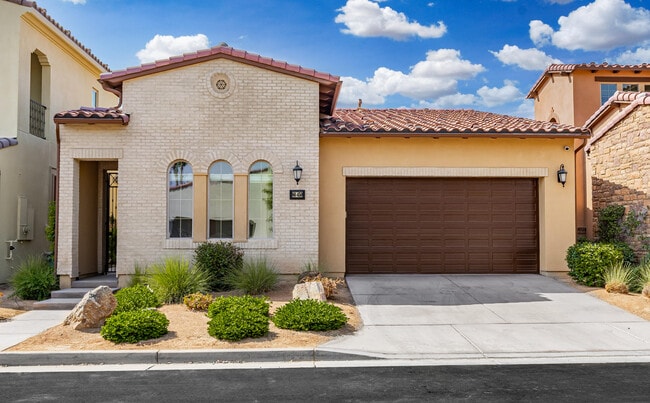 Building Photo - 80450 Platinum Wy