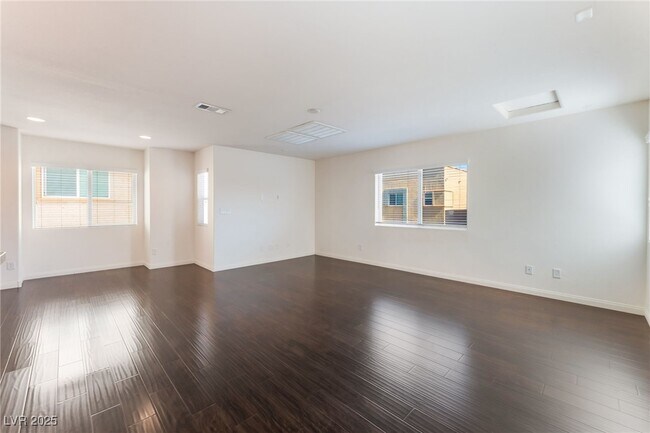 Building Photo - 10529 Headwind Ave
