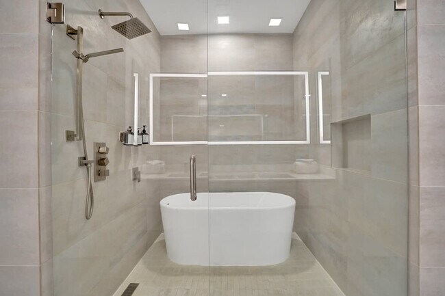 Building Photo - 1220 17th St