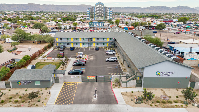 Building Photo - Modern 1-Bed 1-Bath Apartment Built in 2024