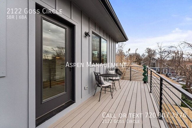 Building Photo - 2122 Goss Cir W
