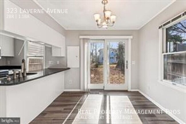 Building Photo - 323 Laverne Ave