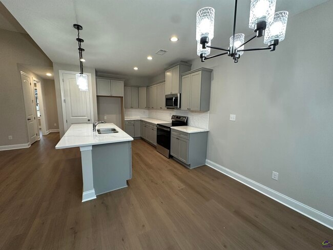 Building Photo - 110 Mayberry Ln