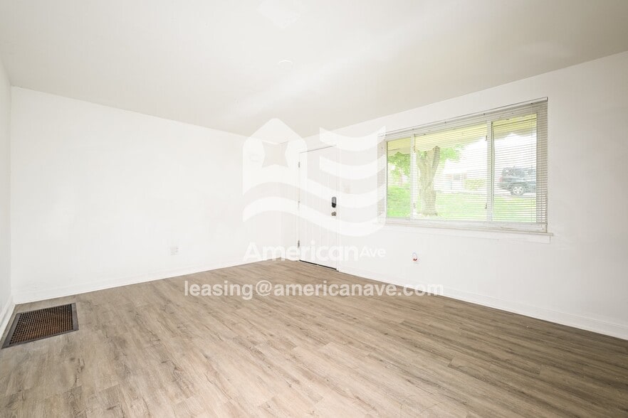 Building Photo - 125 Wilson Dr
