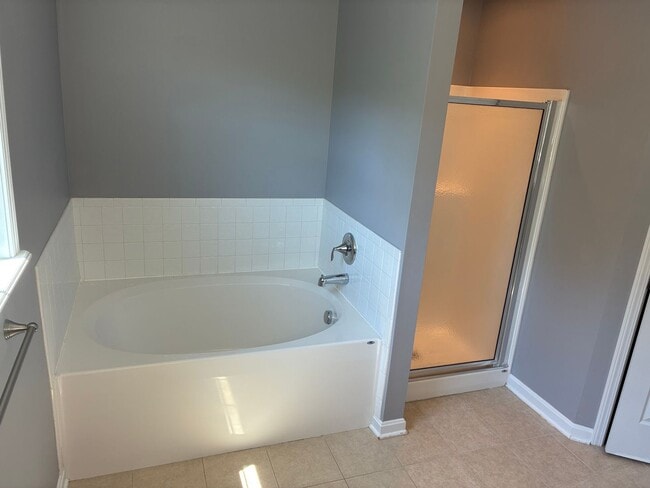 Building Photo - **ELIZABETHTOWN INDEPENDENT SCHOOL DISTRICT**