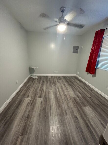 Building Photo - 3054 Gertrude Ave