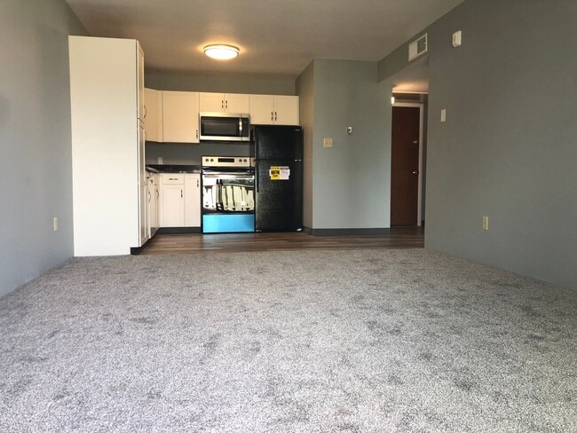 Building Photo - Charming 1 Bedroom with Patio and Reserved Parking in Gunbarrel