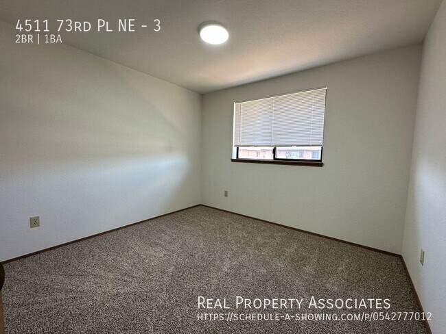 Building Photo - 4511 73rd Pl NE