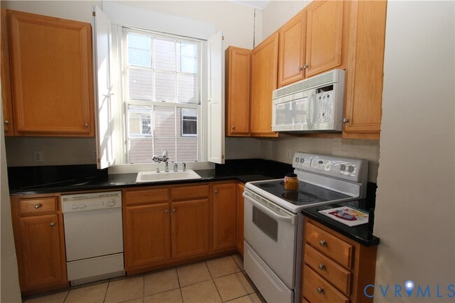 Building Photo - 219 N 19th St