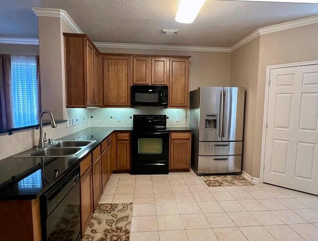 Building Photo - 12918 Meadow Springs Dr
