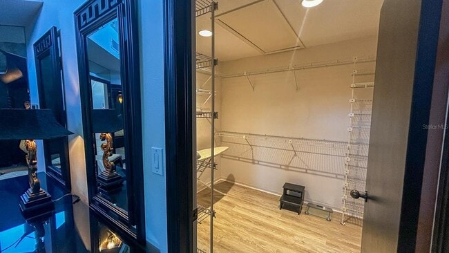 Building Photo - 1635 Royal Palm Dr S