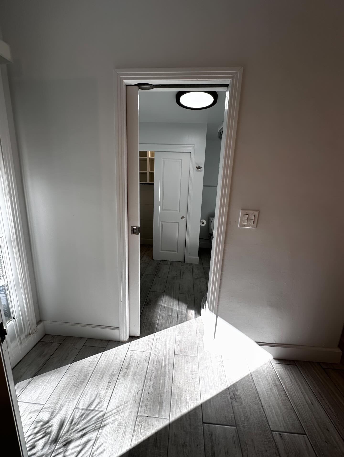 Building Photo - 3823 Broadlawn Dr