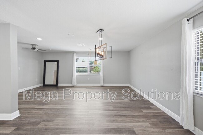 Building Photo - 1433 Ellison Ln