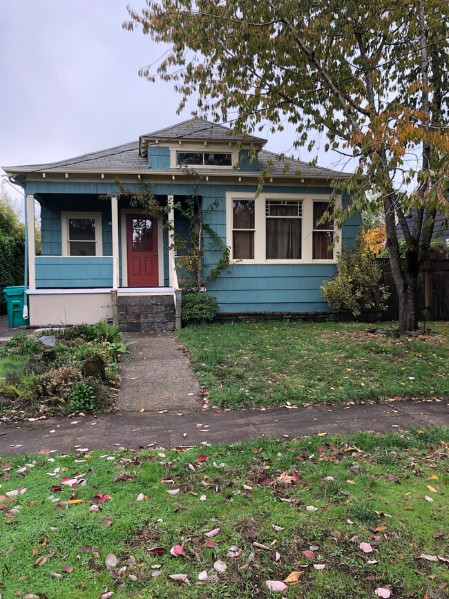 Primary Photo - 6609 N Omaha Ave