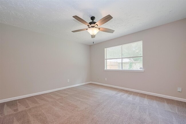 Building Photo - 2606 Lexington Woods Dr