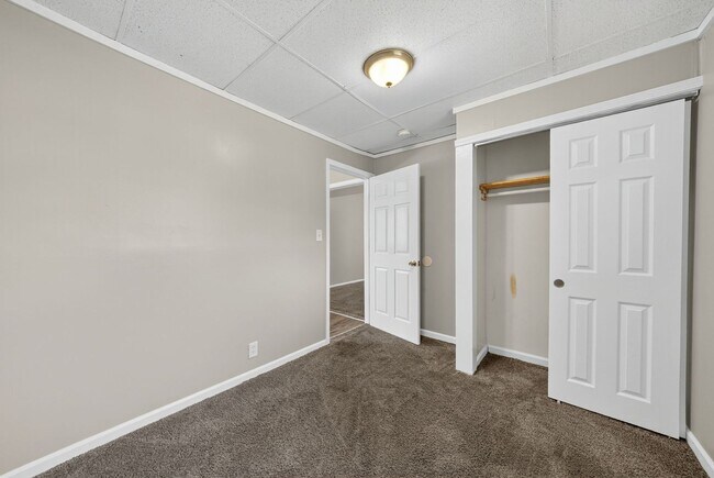 Building Photo - Section 8 Accepted