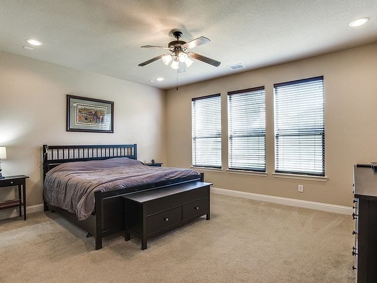 Building Photo - 9595 Knight Ln