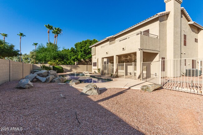 Building Photo - 7834 W Kerry Ln