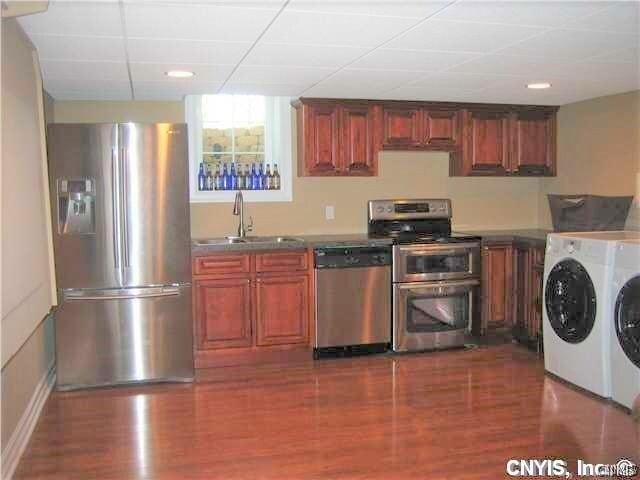 Building Photo - 5065 Yellow Wood Pkwy