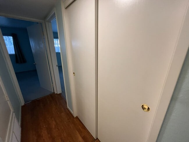 Building Photo - 1523 Hood Rd