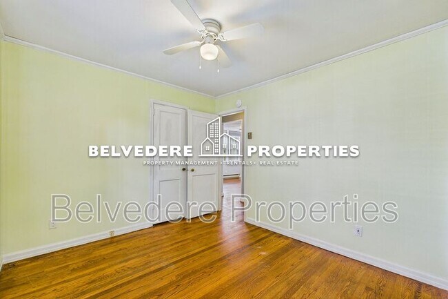Building Photo - 1003 Cleburne St
