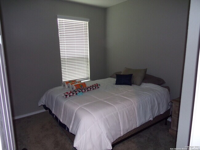 Building Photo - 10506 Castello Cyn