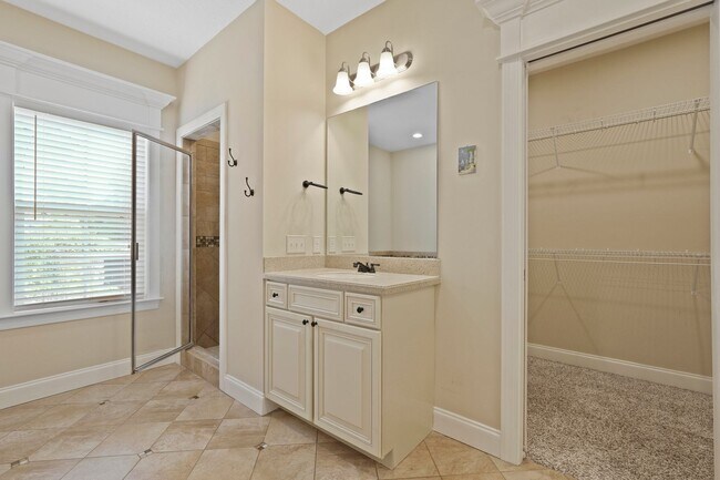 Building Photo - 3 Bedroom Dunham Marsh Beauty with Outdoor Fireplace and Resort-Style Community Amenities