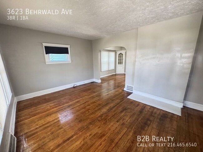 Building Photo - 3623 Behrwald Ave