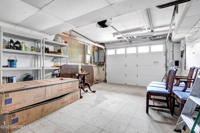 Building Photo - 74 Seneca Pl