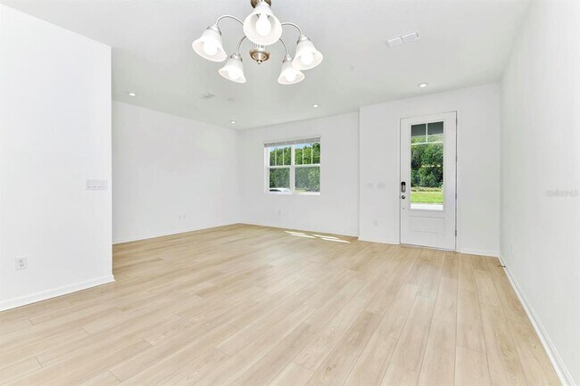 Building Photo - 11511 Sunsail Ave