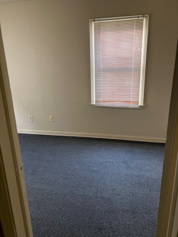 Building Photo - 2348 E 37th St