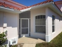 Building Photo - 250 St Lucie Ln