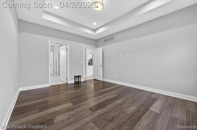 Building Photo - 43721 Legacy Dr