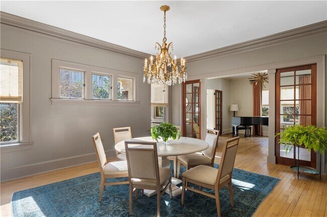 Building Photo - 979 Springdale Rd NE