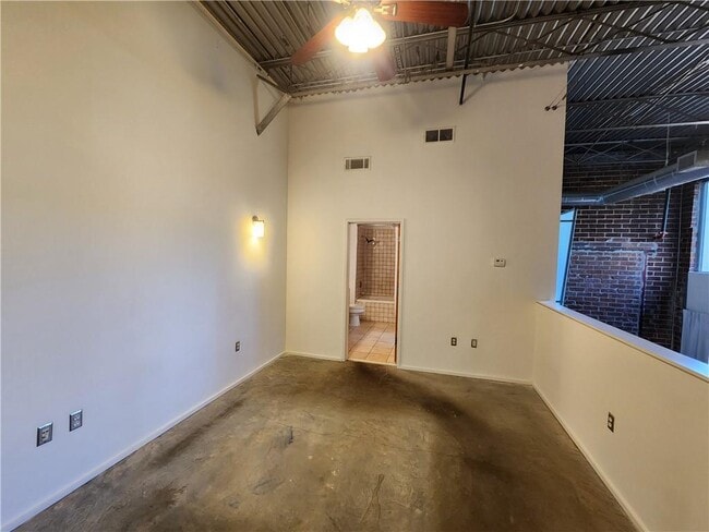 Building Photo - 195 Arizona Ave NE