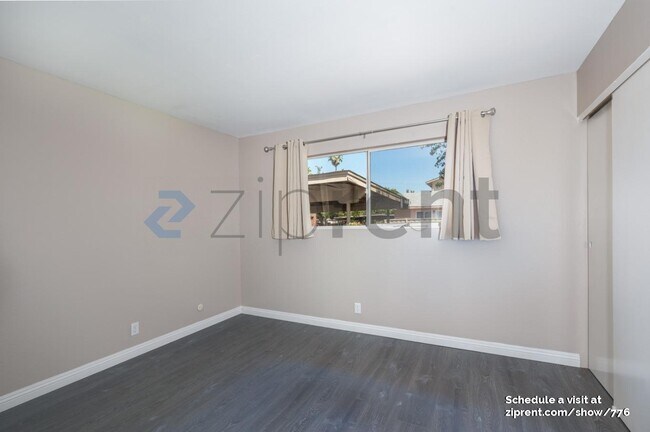 Building Photo - 370 Don Basillo Way