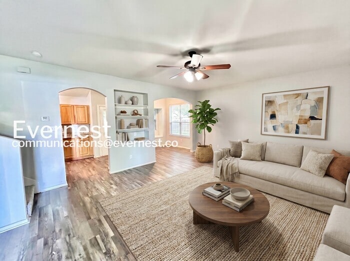 Building Photo - 146 Creek Cove Dr