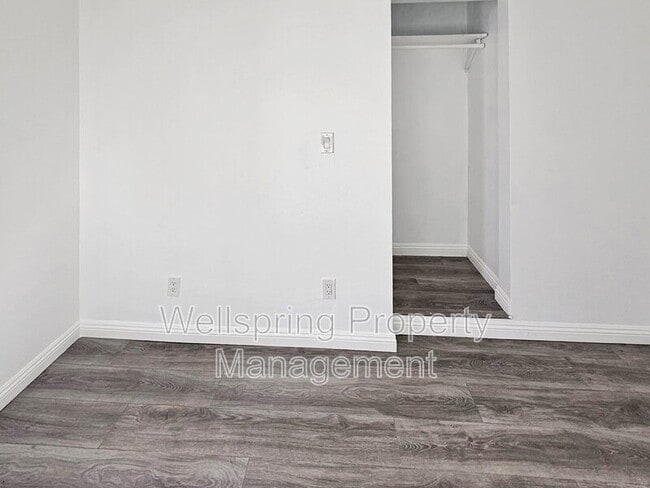 Building Photo - 327 W Haloid Ave