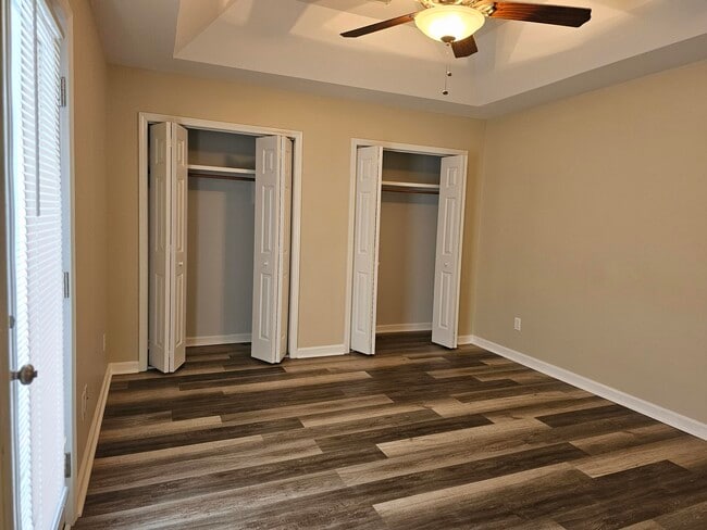 Building Photo - 5080 Seymour Rd