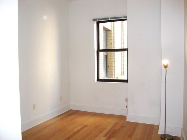 Building Photo - 4 Beacon Way