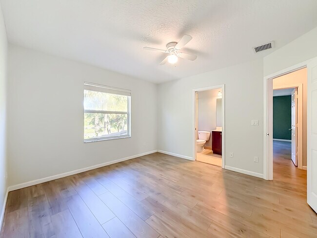 Building Photo - 57 Atwell Dr