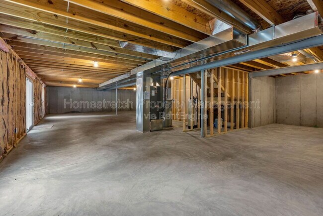 Building Photo - 31873 Tea Olive Dr