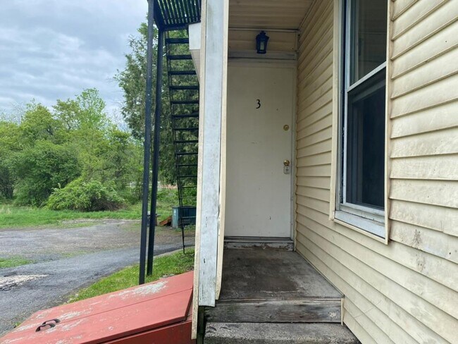 Building Photo - 298 NY-211