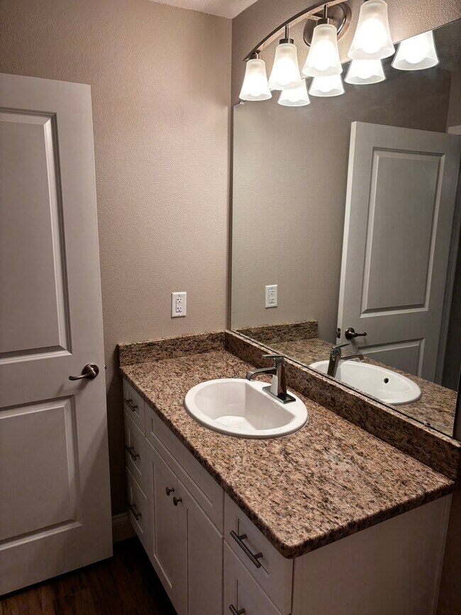 Building Photo - 2418 County Rd 451