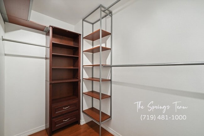 Building Photo - 874 Hoosier Dr