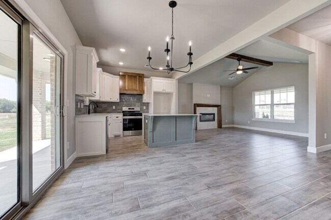 Building Photo - Brand New Home In Noble!