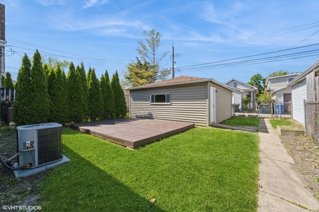 Building Photo - 6148 W Patterson Ave